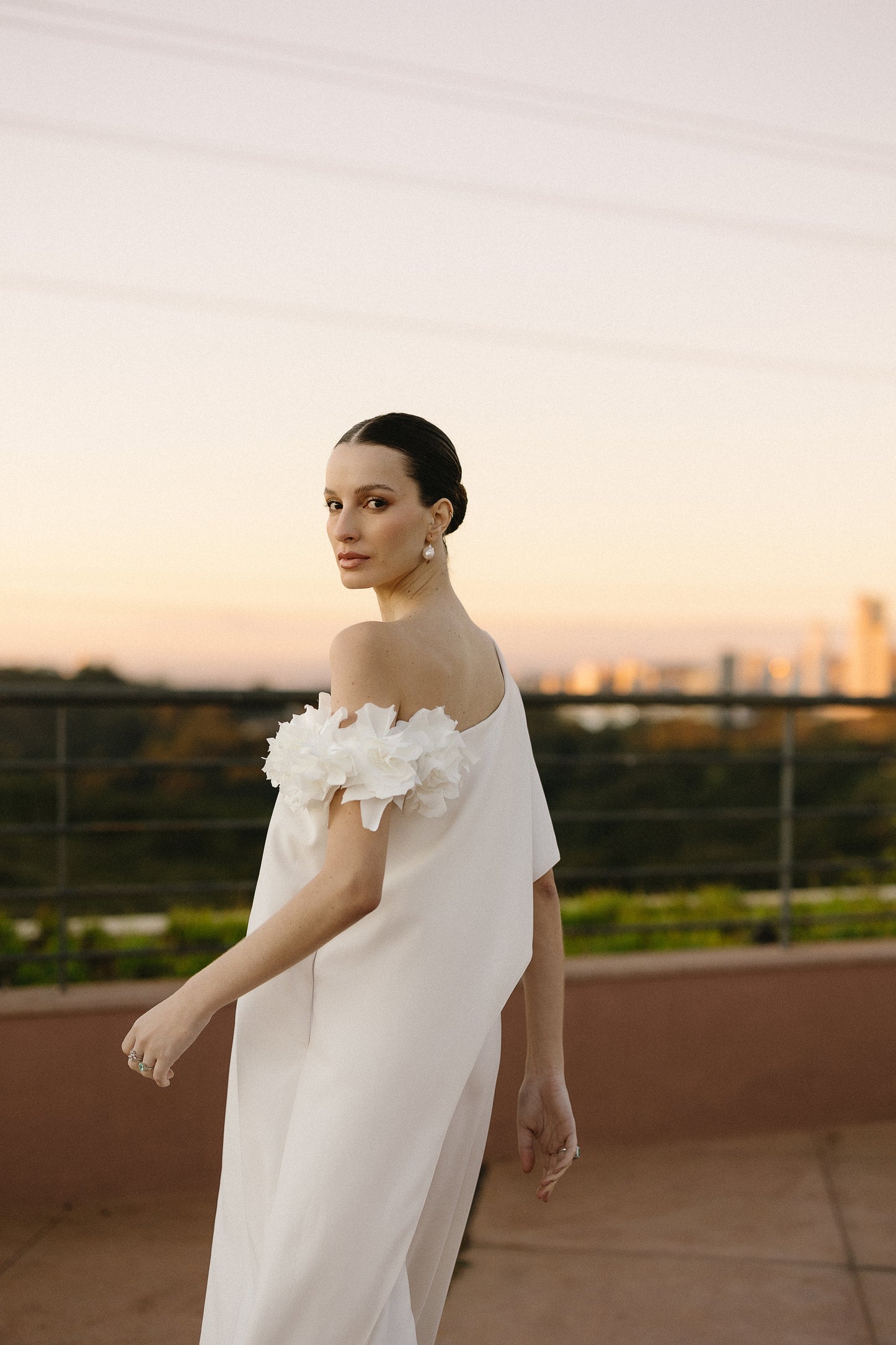 MACACÃO CREPE UM OMBRO SÓ