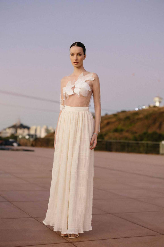 SEGUNDA PELE TULE + SAIA LONGA PLISSADA E BORDADA