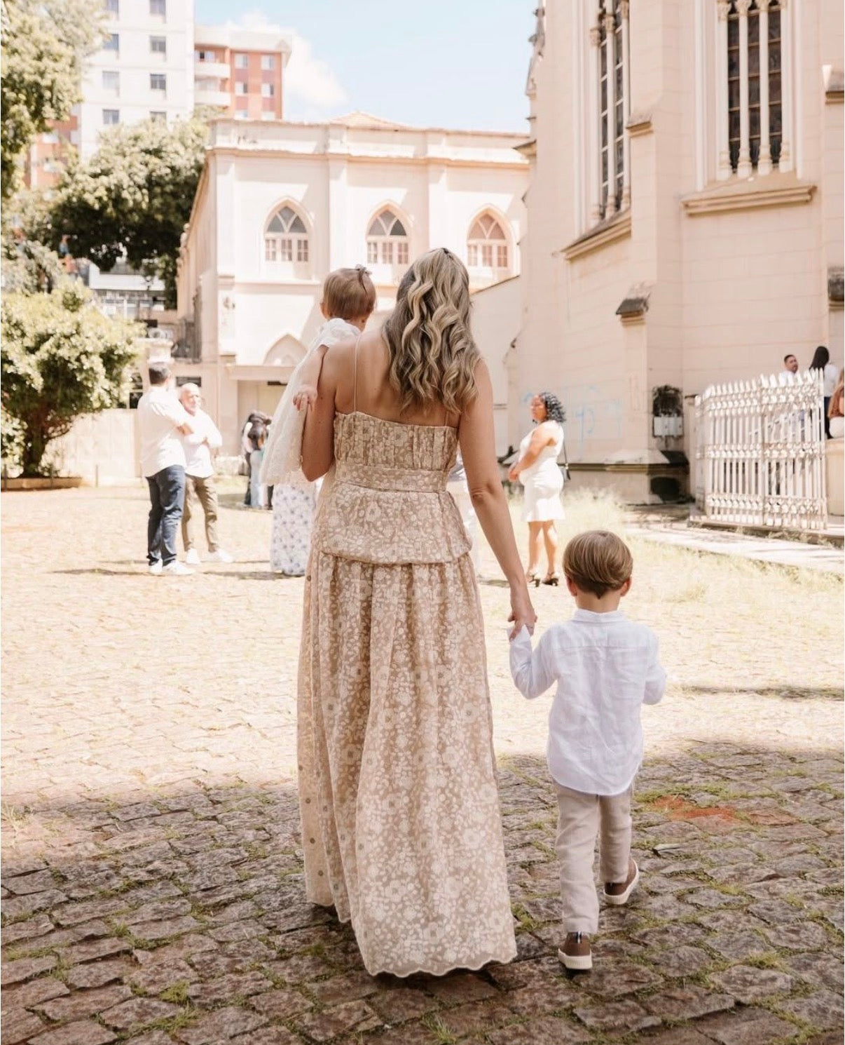 Vestido em Chiffon Bordado