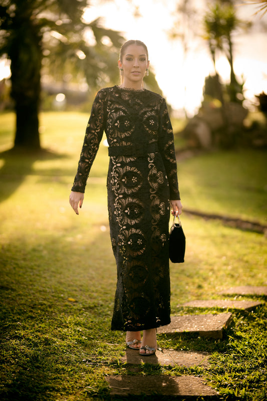 Vestido midi renda aveludada
