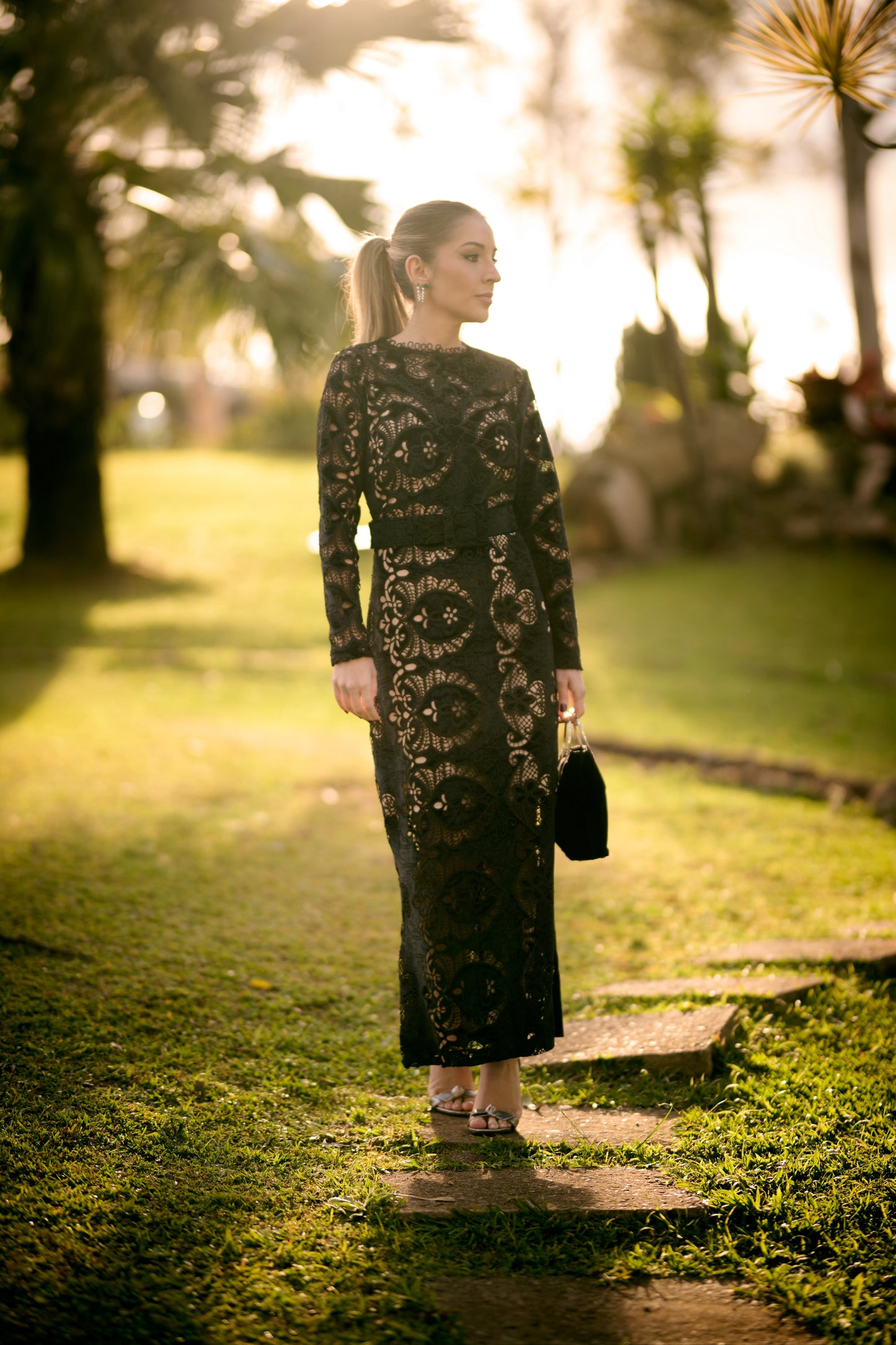 Vestido midi renda aveludada