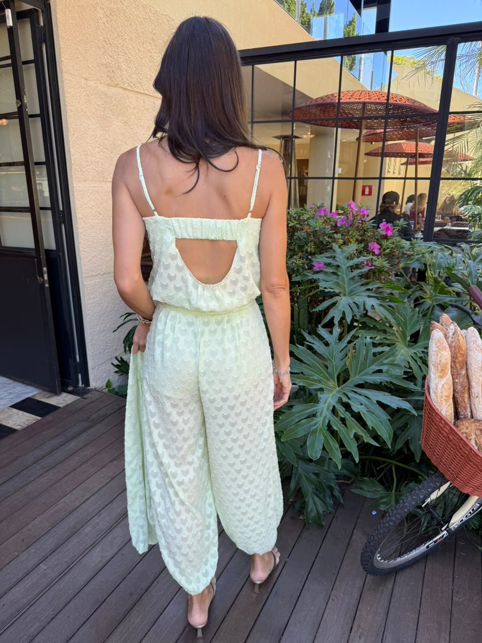 Conjunto em chiffon bordado