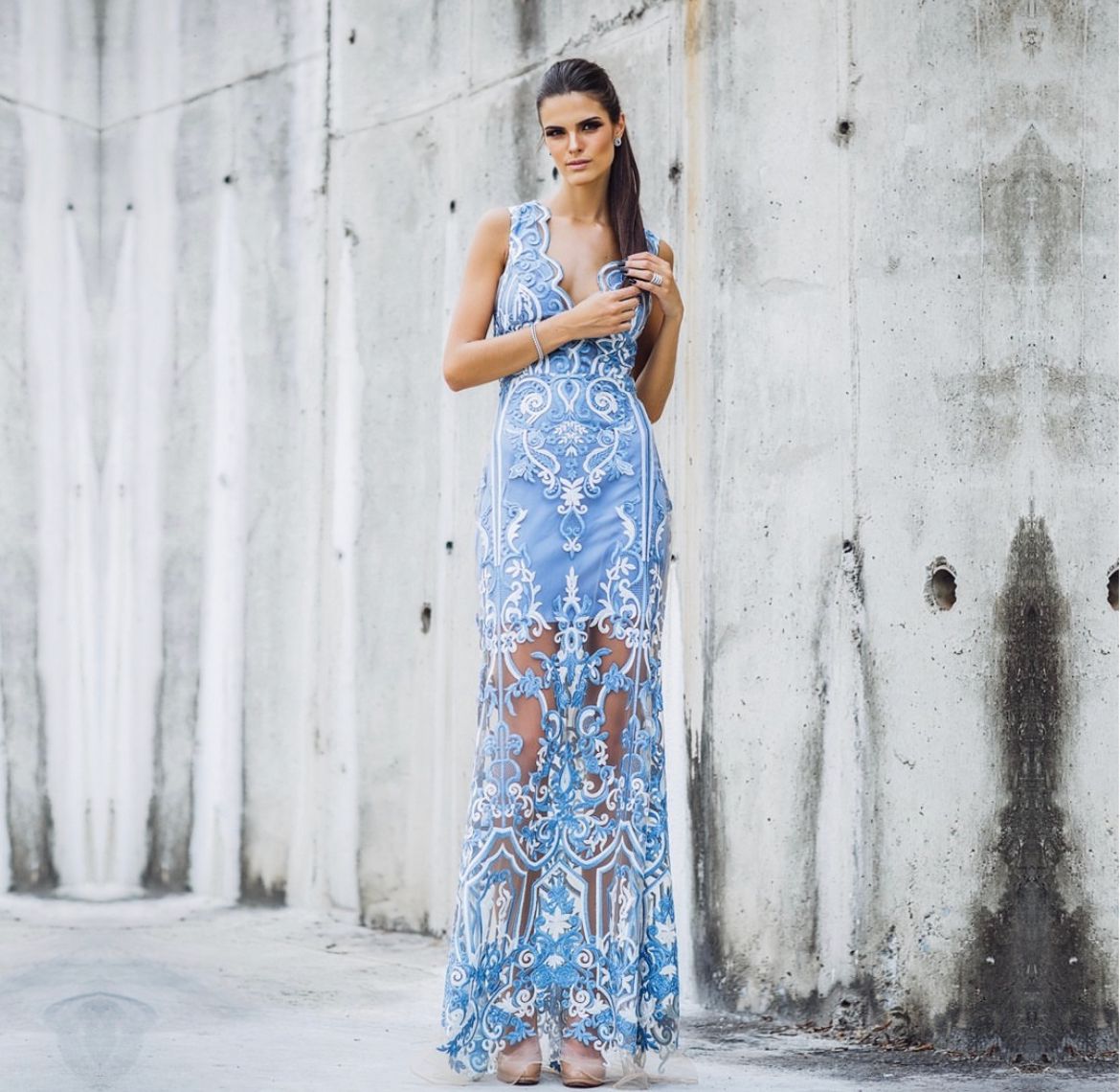 VESTIDO TULE BORDADO