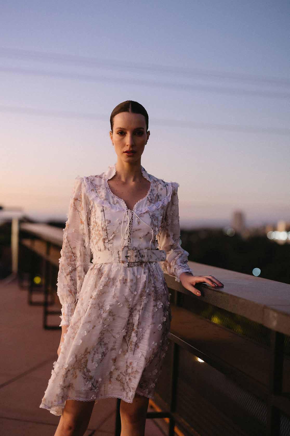 VESTIDO CAMBRAIA
